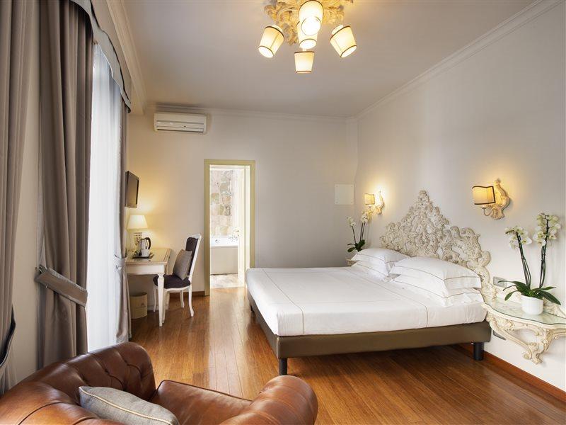 Art Atelier Hotel 4*