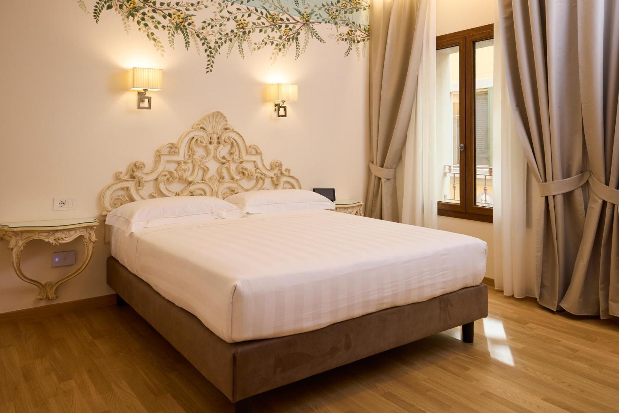 Art Atelier Hotel 4*