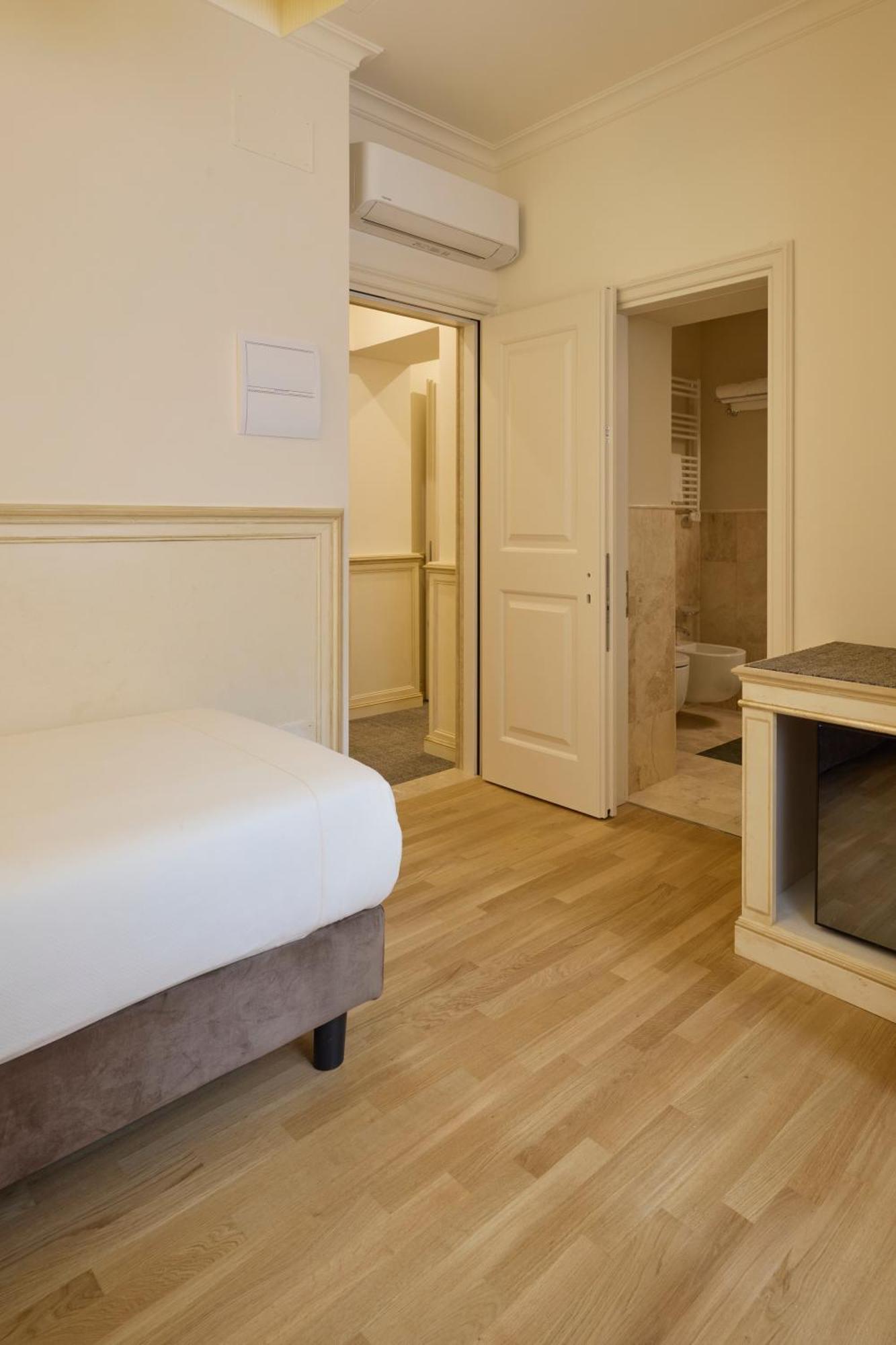 Art Atelier Hotel 4*